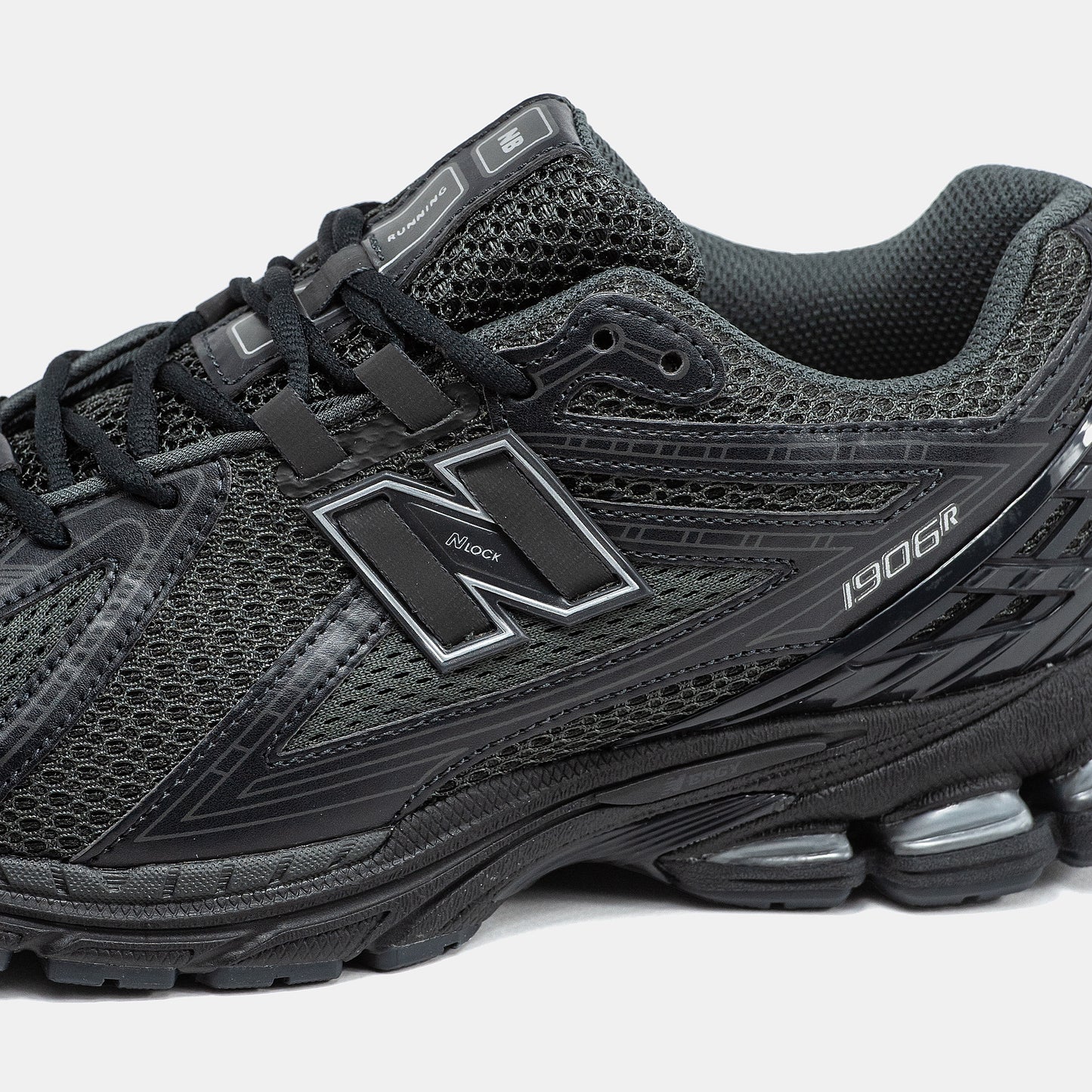 New Balance 1906R