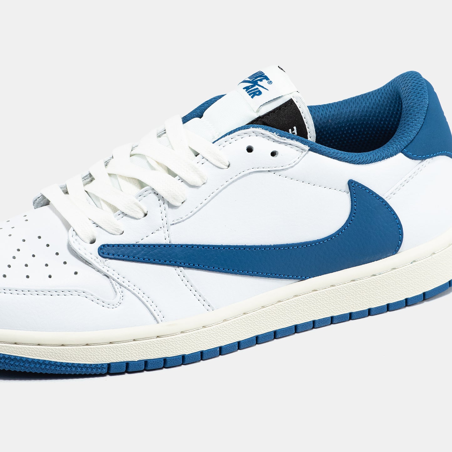 Nike Air Jorgan 1 Low x Travis Scott x Fragment