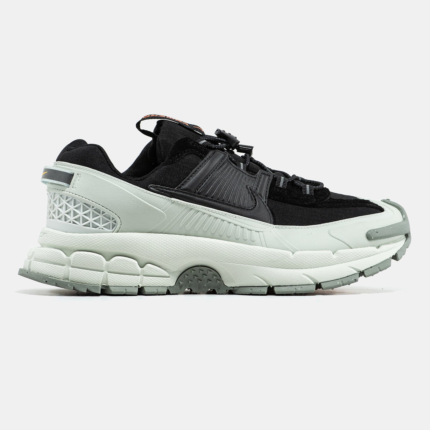 Nike Air Zoom Vomero Roam
