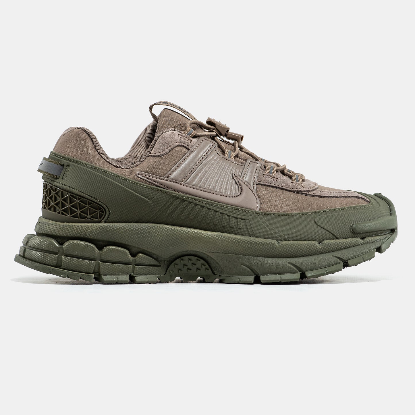 Nike Air Zoom Vomero Roam