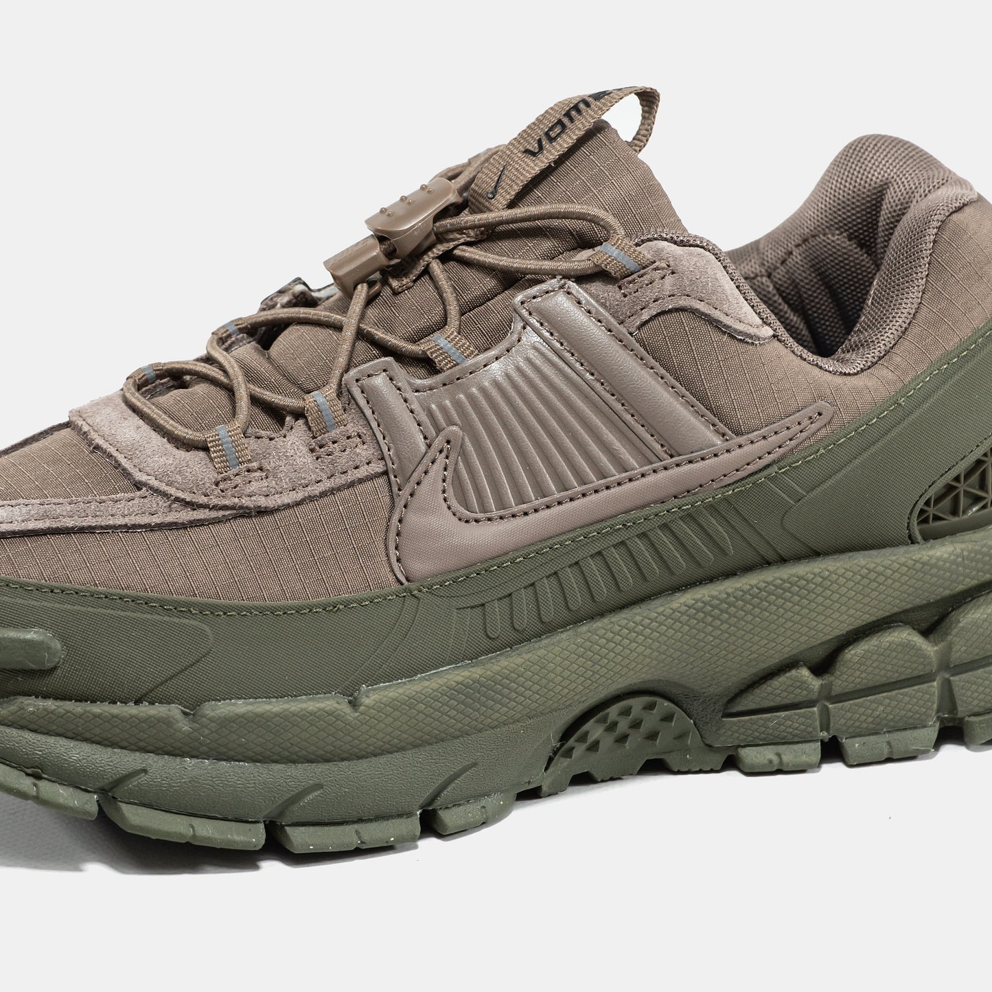 Nike Air Zoom Vomero Roam