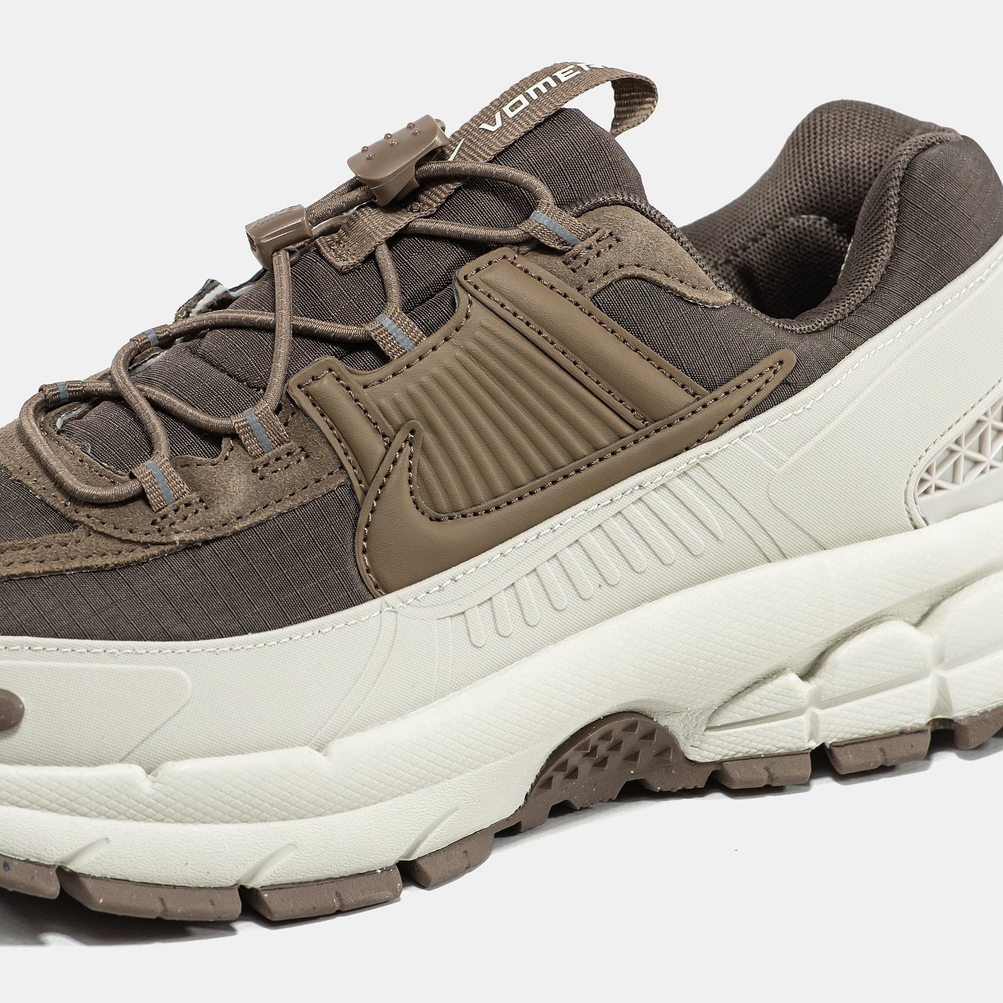 Nike Air Zoom Vomero Roam