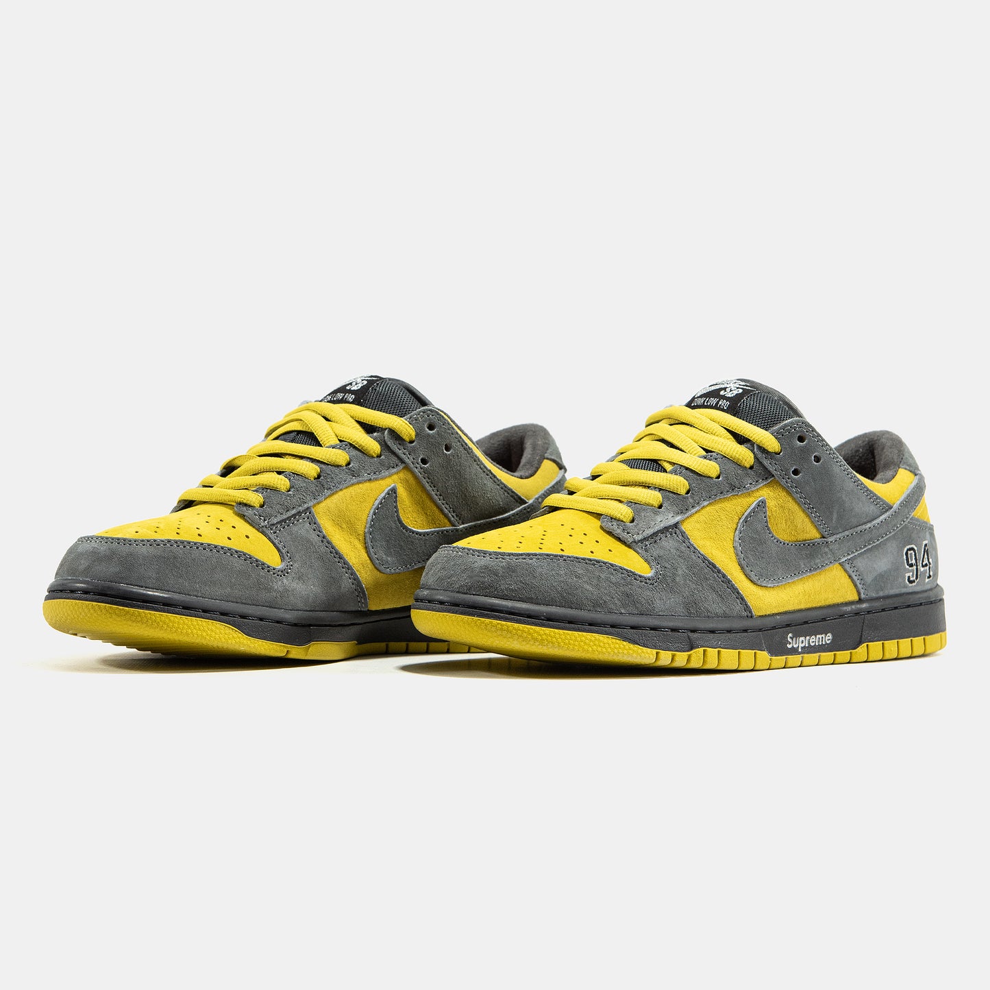 Nike SB Dunk Low x Supreme
