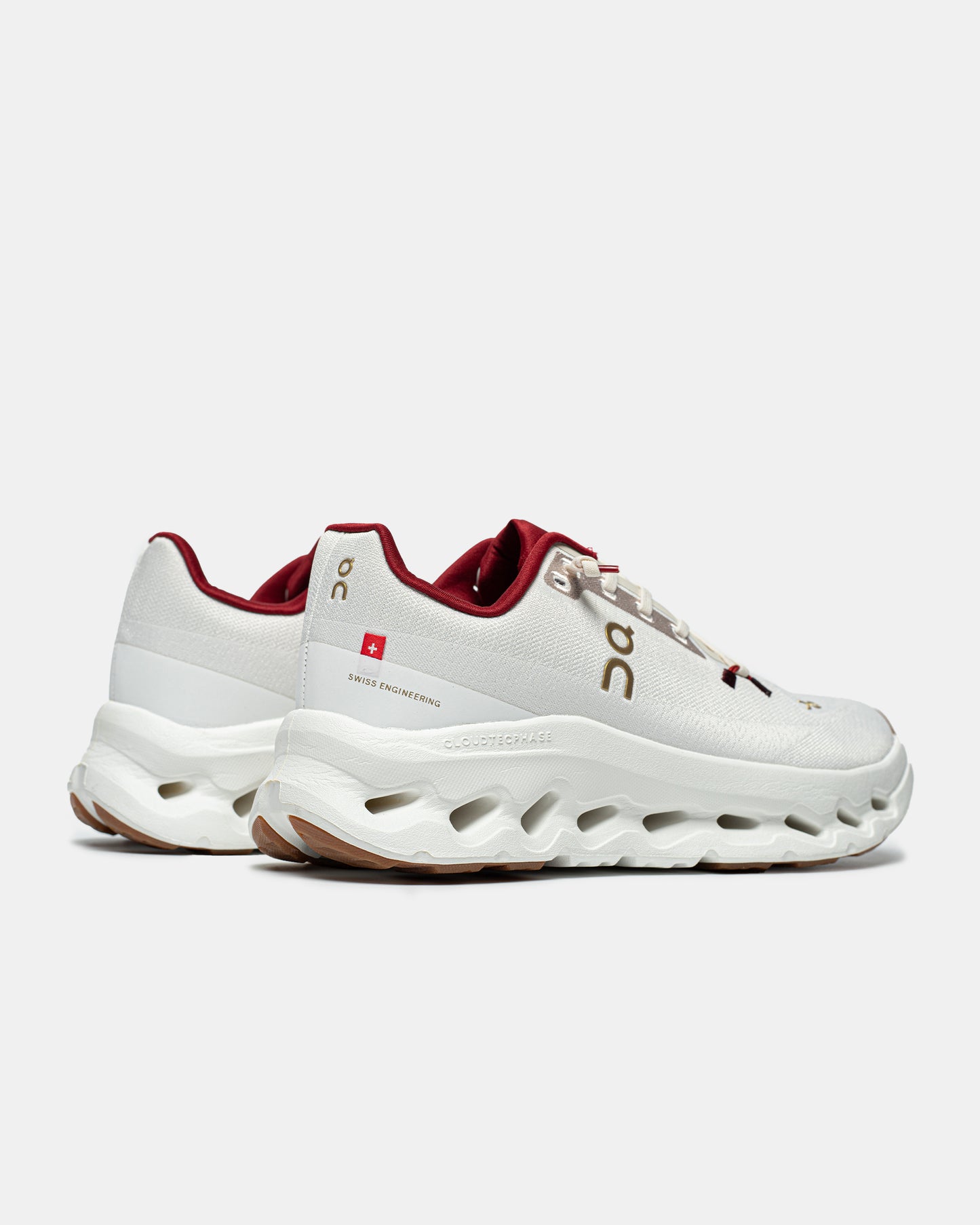 On Running Cloudtilt White / Burgundy