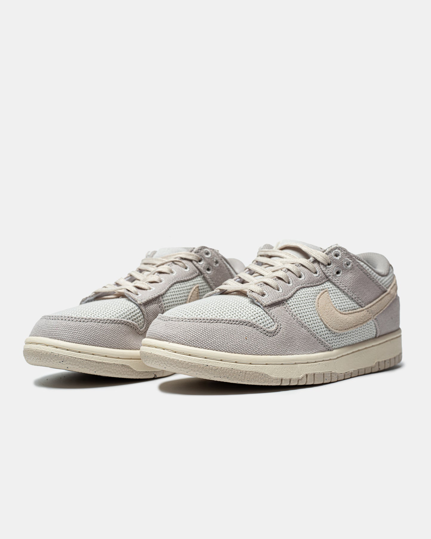Nike Dunk Low Retro SE ‘College Grey Light Bone’