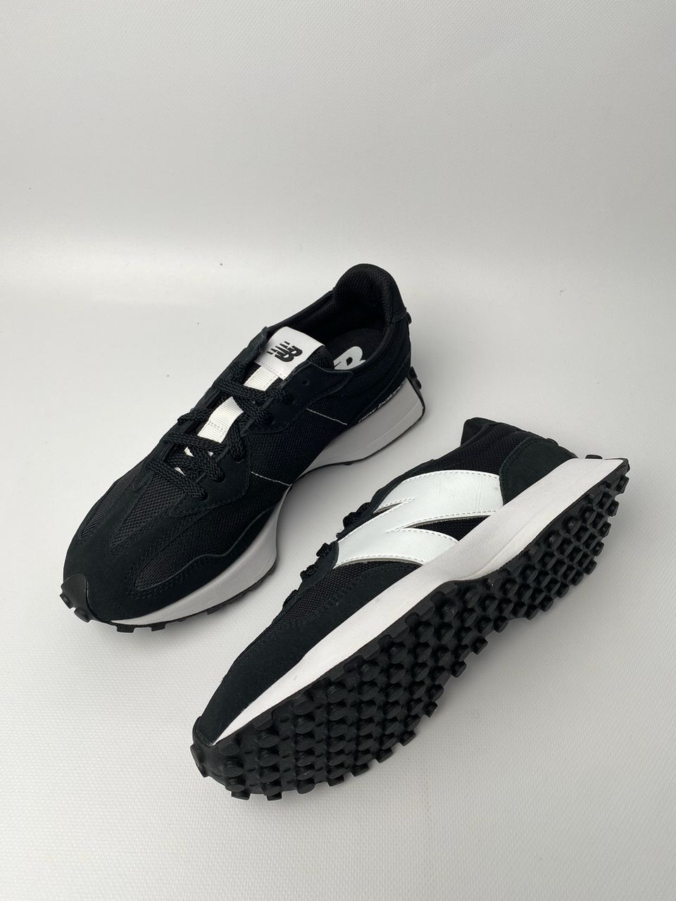 Кросівки чоловічі New Balance 327