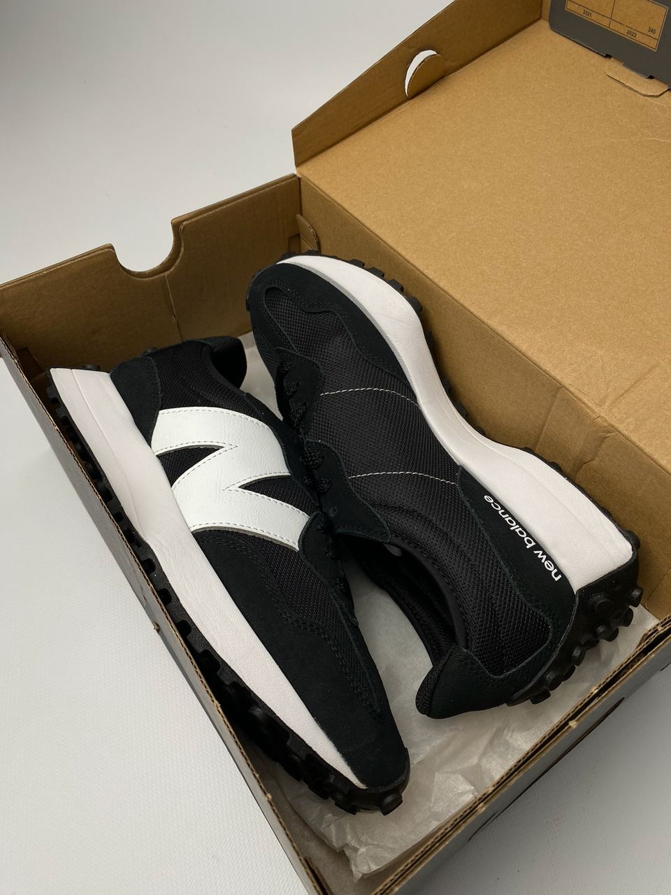Кросівки чоловічі New Balance 327