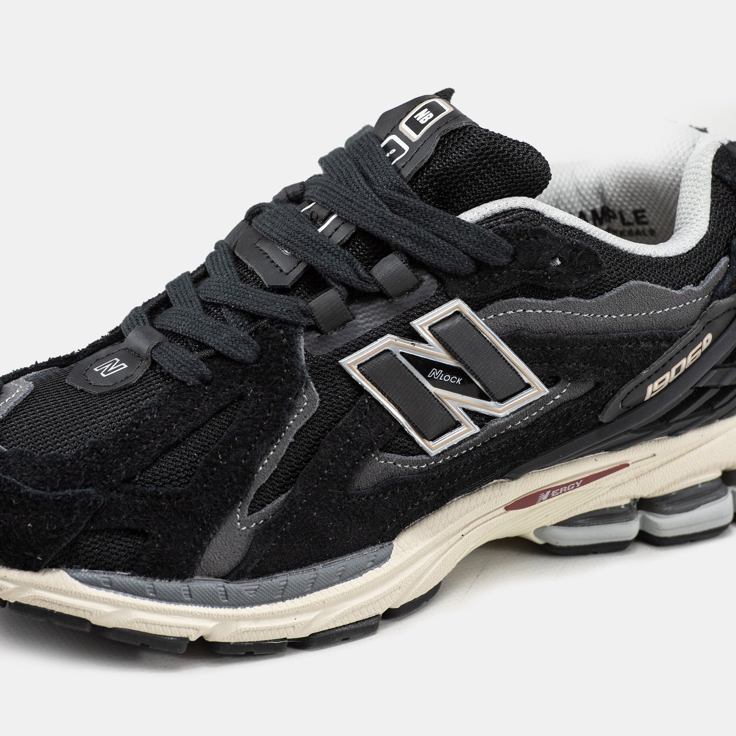 New Balance 1906D Black