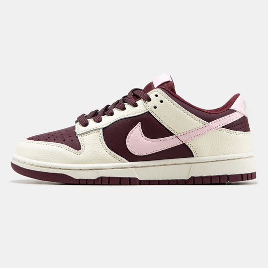 Nike SB Dunk Low PRM Valentine`s day