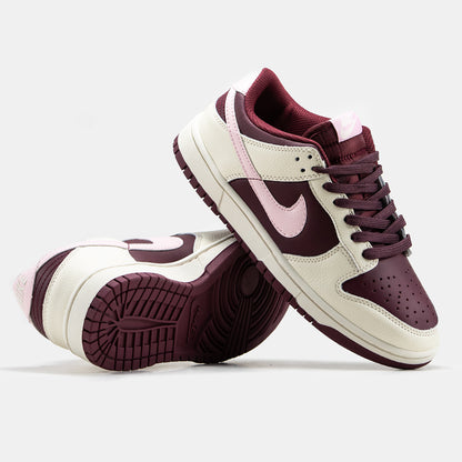 Nike SB Dunk Low PRM Valentine`s day