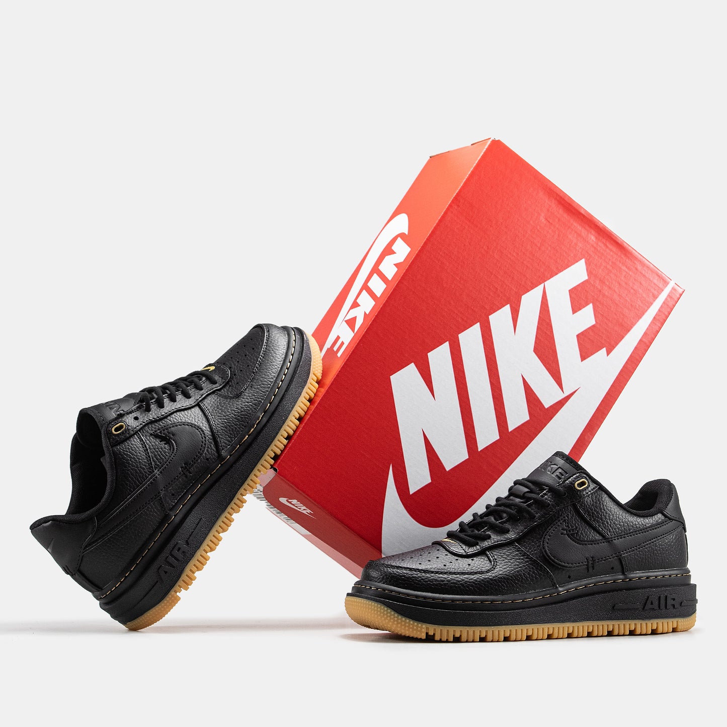 Nike Air Force 1 Luxe Black