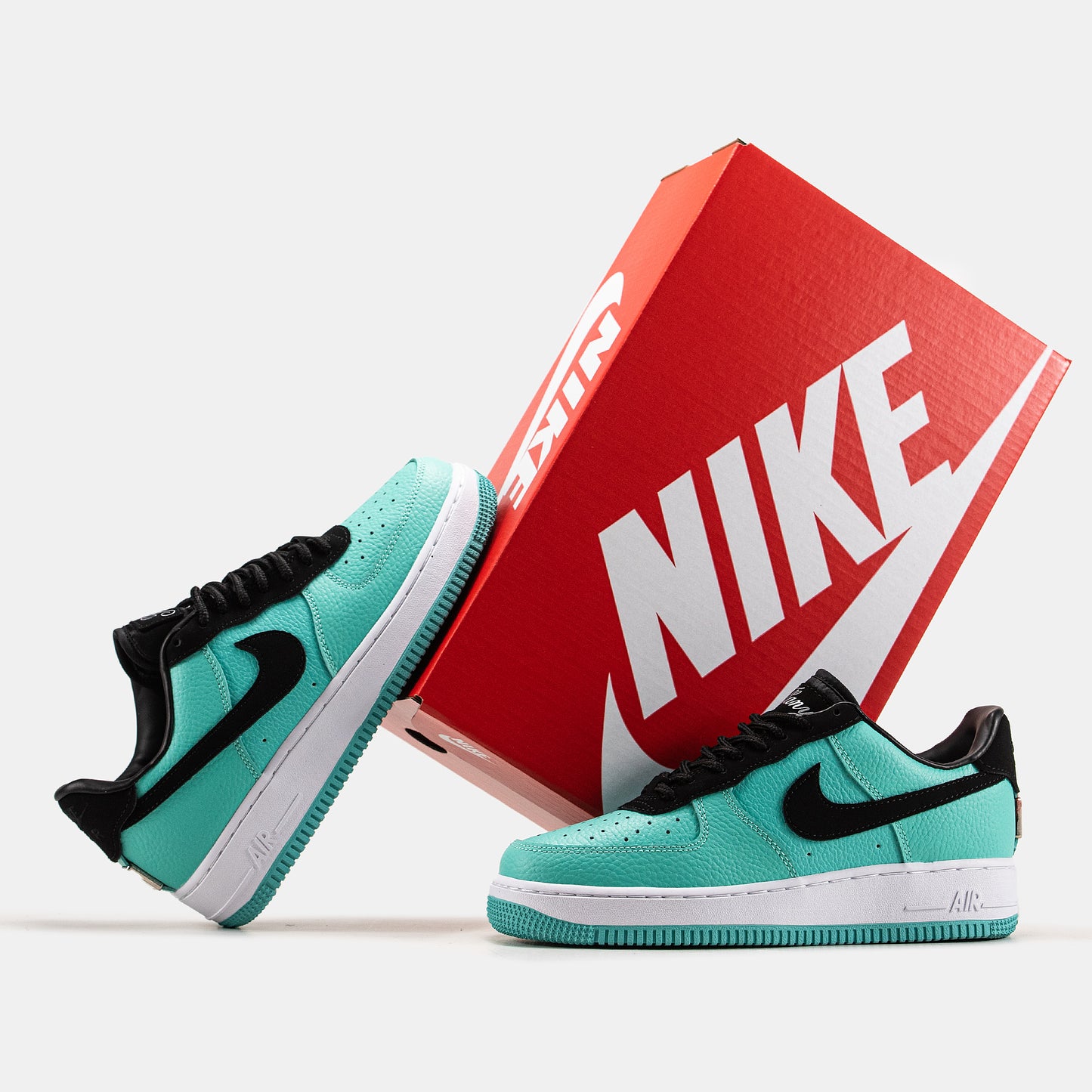 Nike Air Force 1 Low x Tiffany & Co