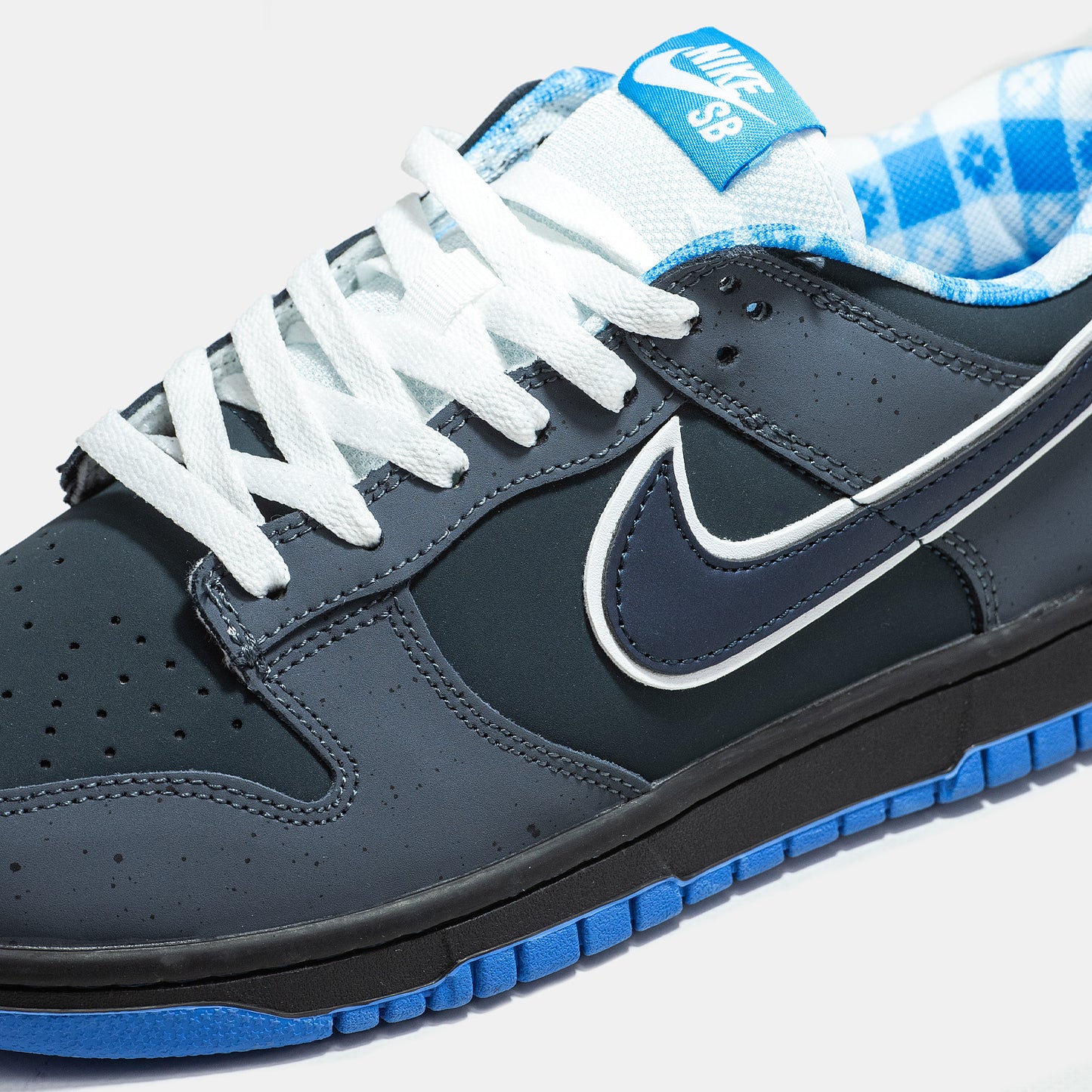 Nike SB Dunk Low Blue Lobster