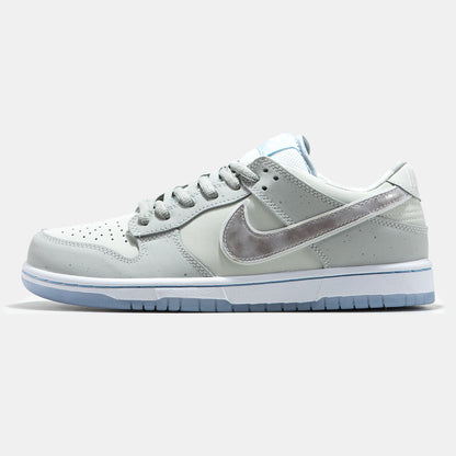 Nike SB Dunk Low White Lobster