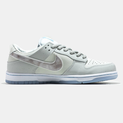 Nike SB Dunk Low White Lobster