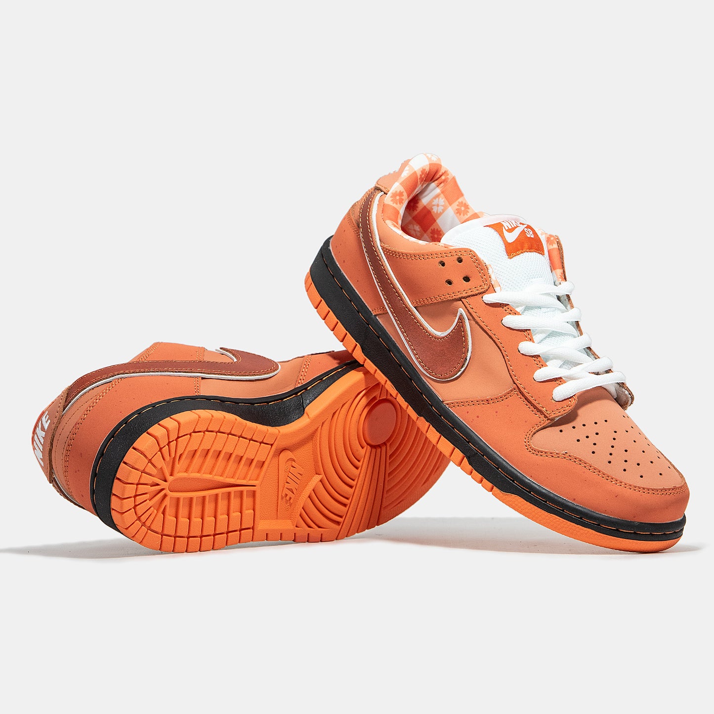 Nike SB Dunk Low Orange Lobster