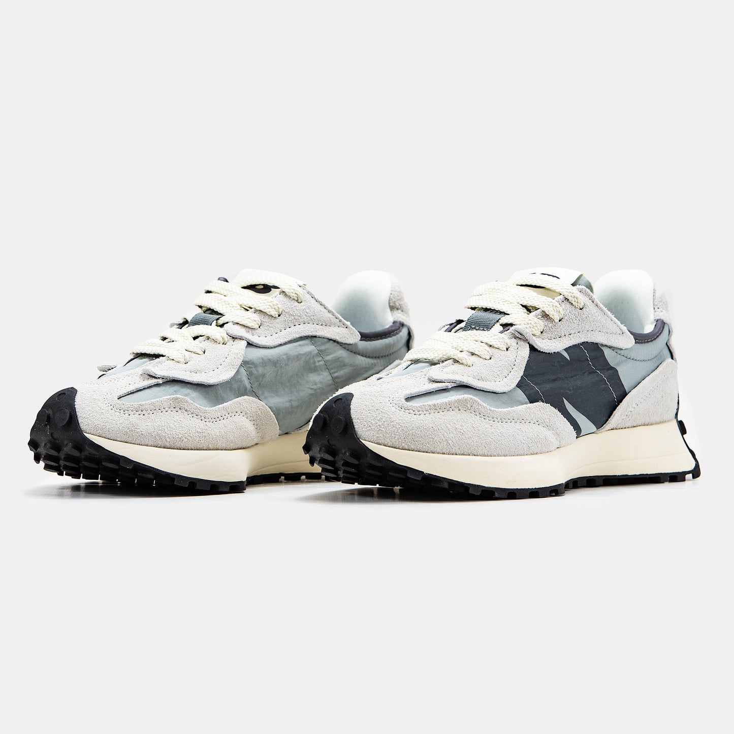 New Balance 327 White/Grey