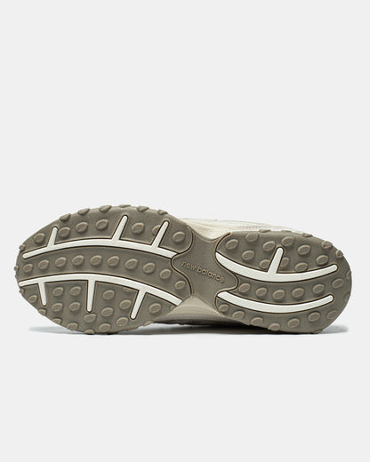 New Balance 204L ‘Timberwolf”