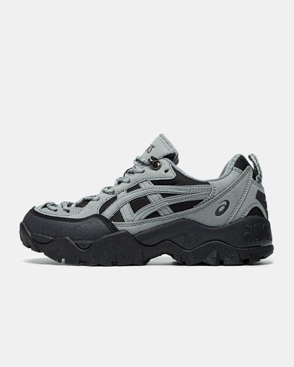Asics Gel-Pickax silver