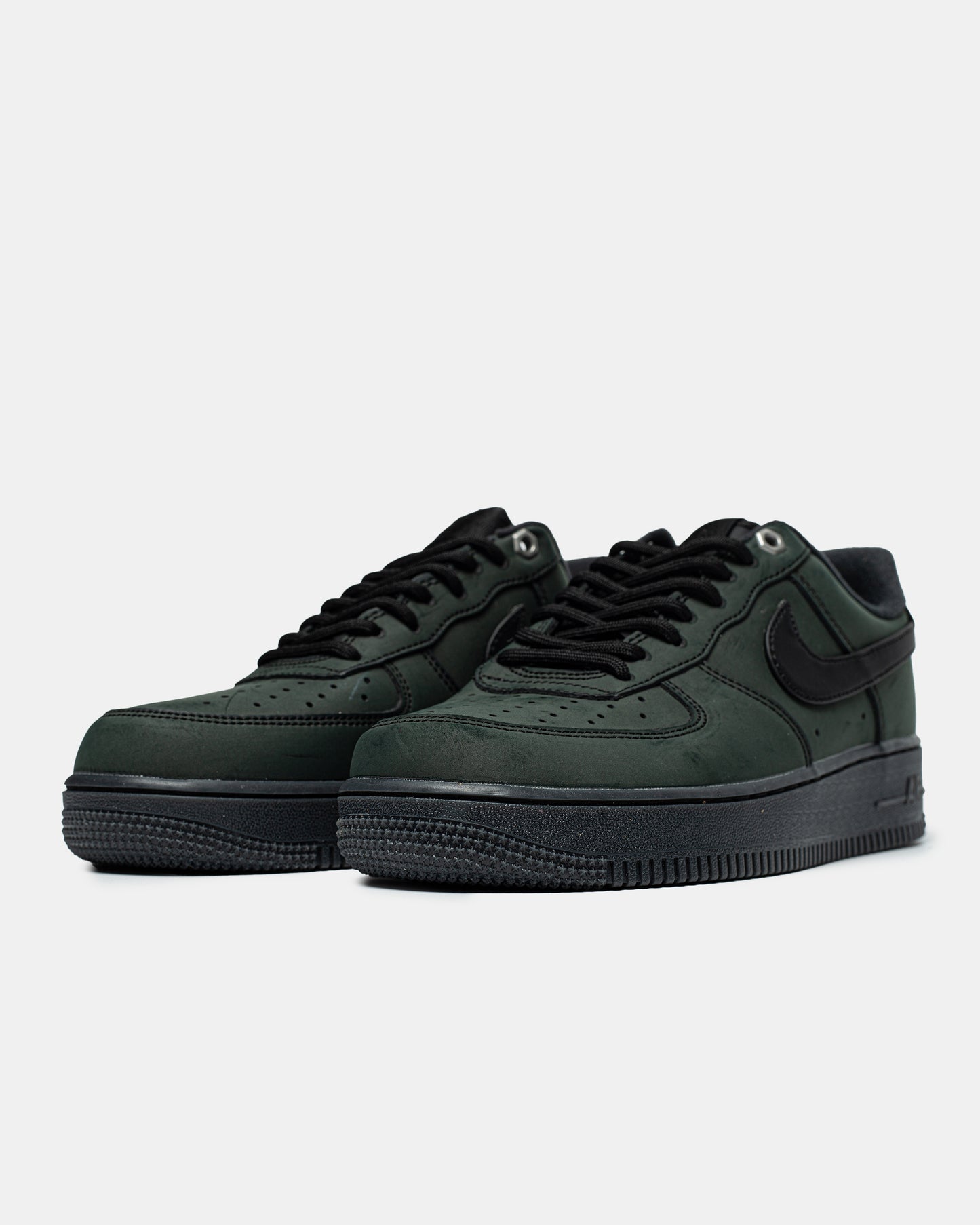 Nike Air Force 1 ‘Black Nubuck’