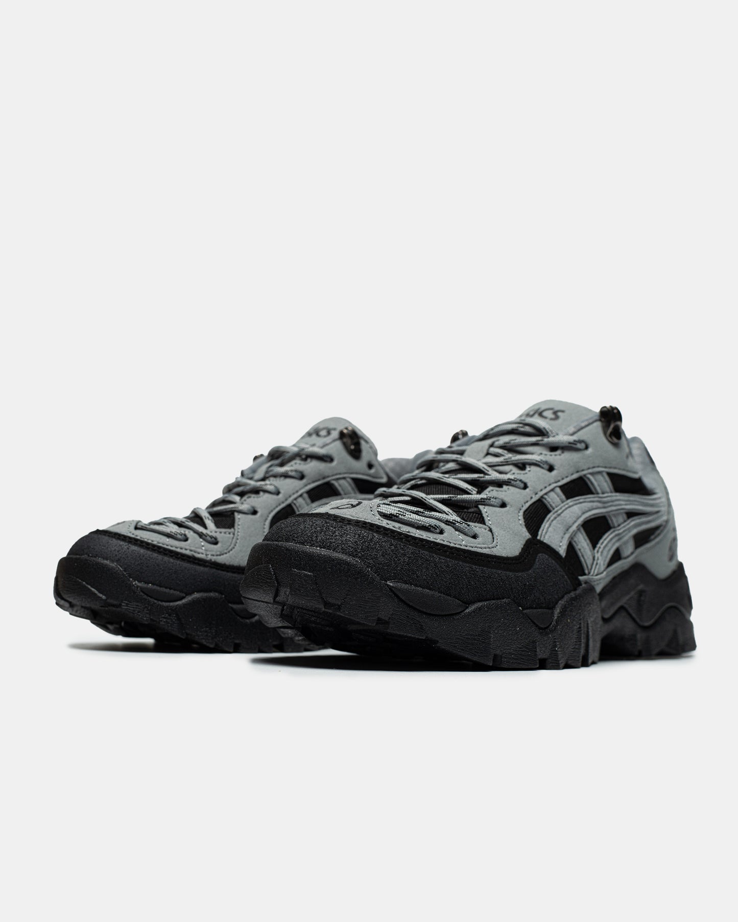 Asics Gel-Pickax silver