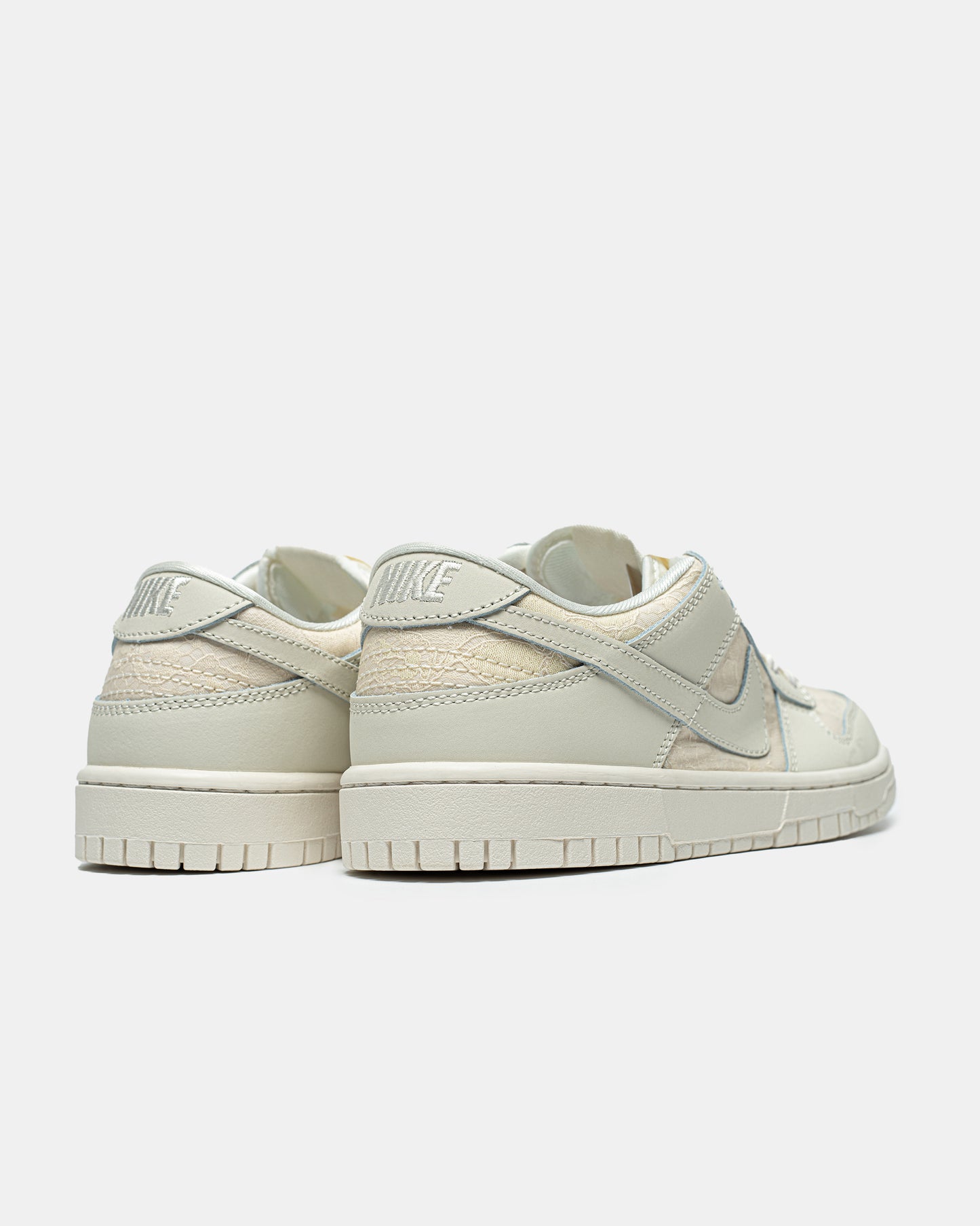 Nike Dunk Low 'Lace Soft Pearl'