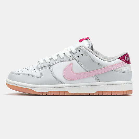 Nike SB Dunk Low 520