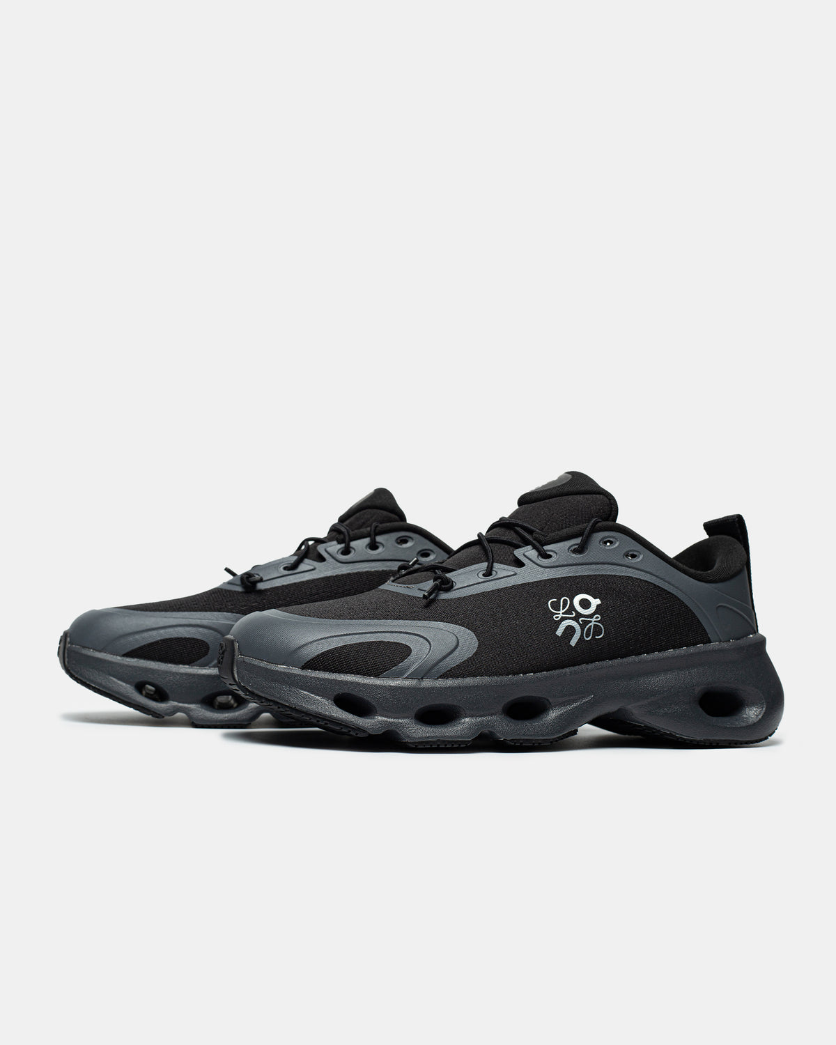 On Running x Loewe Cloudsolo Black / Dark Grey