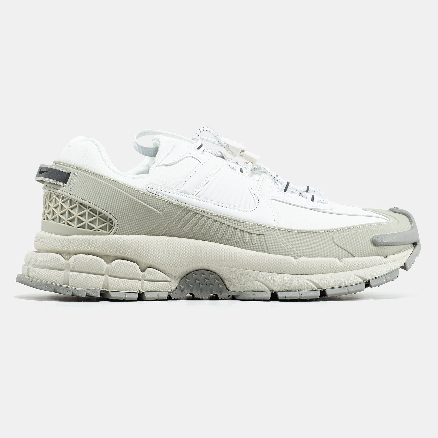 Nike Air Zoom Vomero Roam
