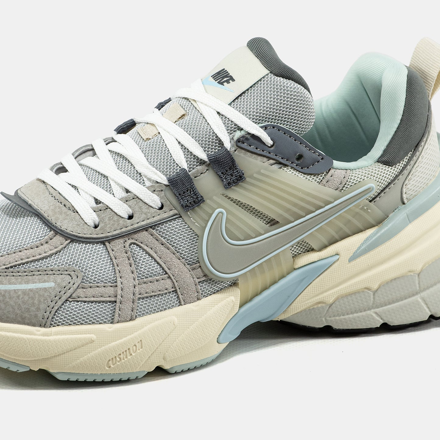 Nike V2K Run