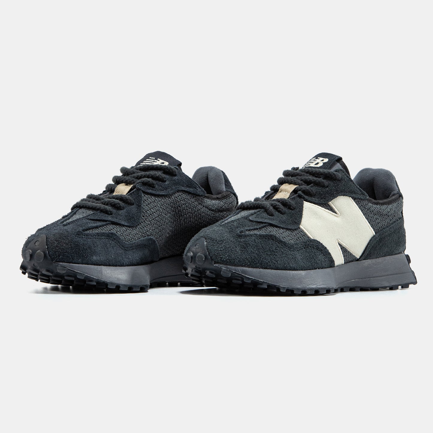 New Balance 327