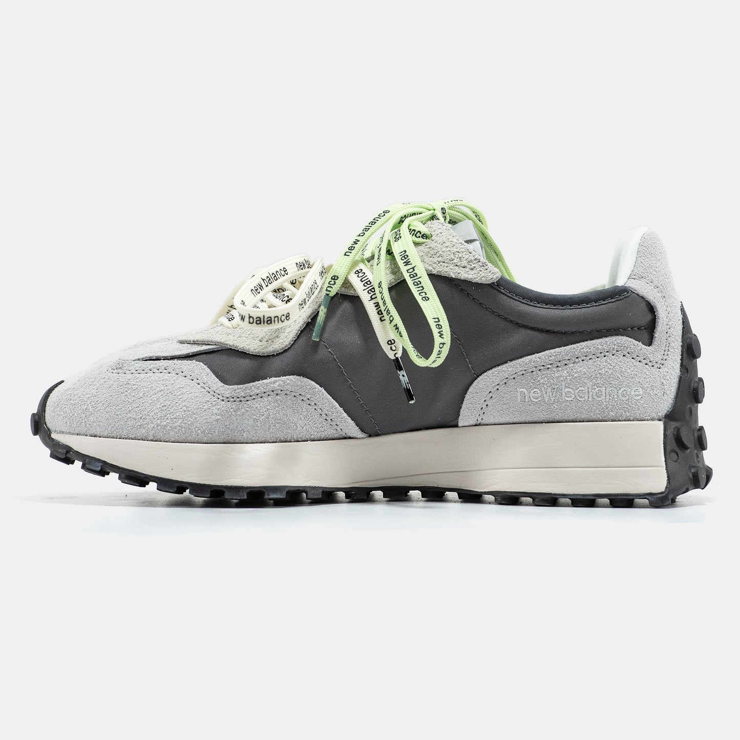 New Balance 327