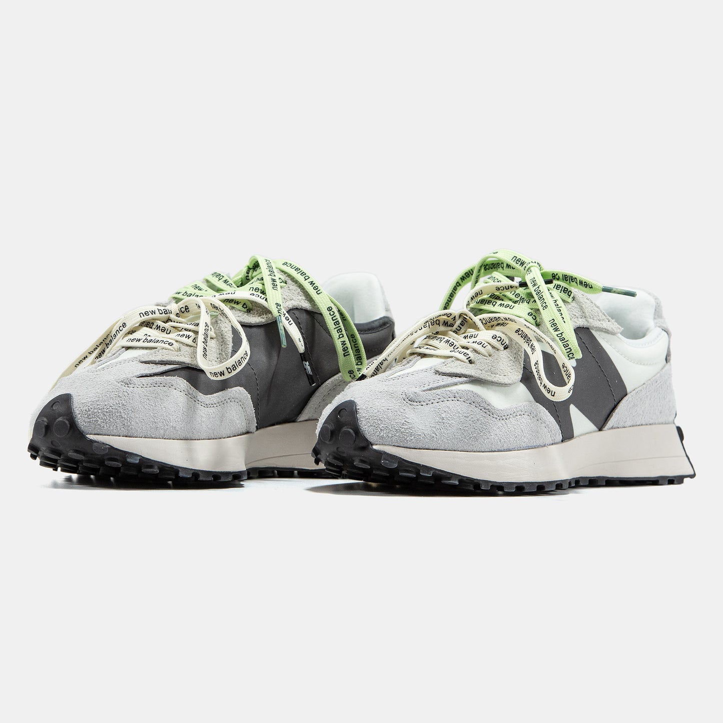 New Balance 327