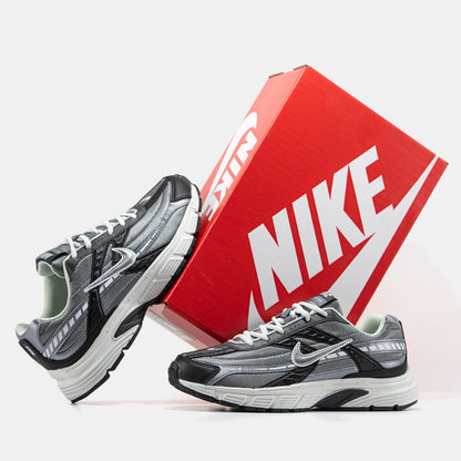 Nike Initiator