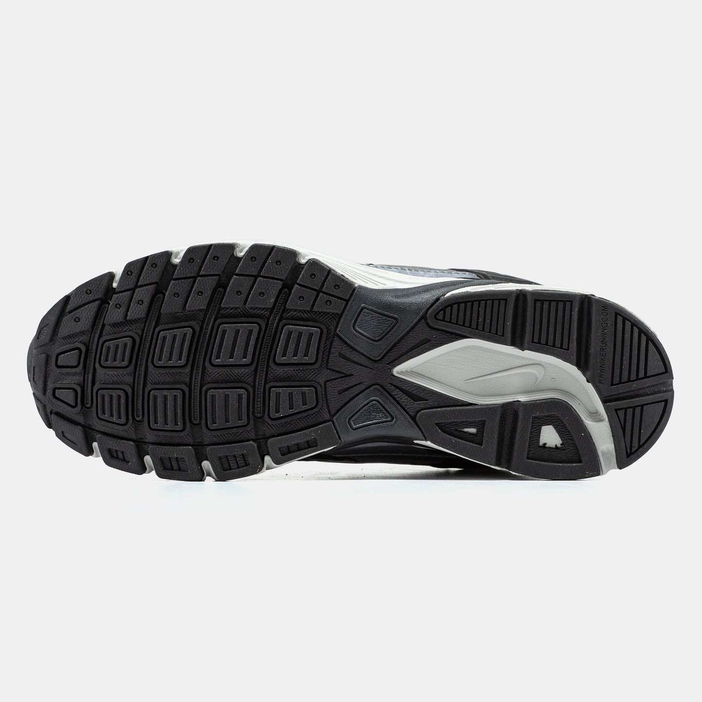 Nike Initiator