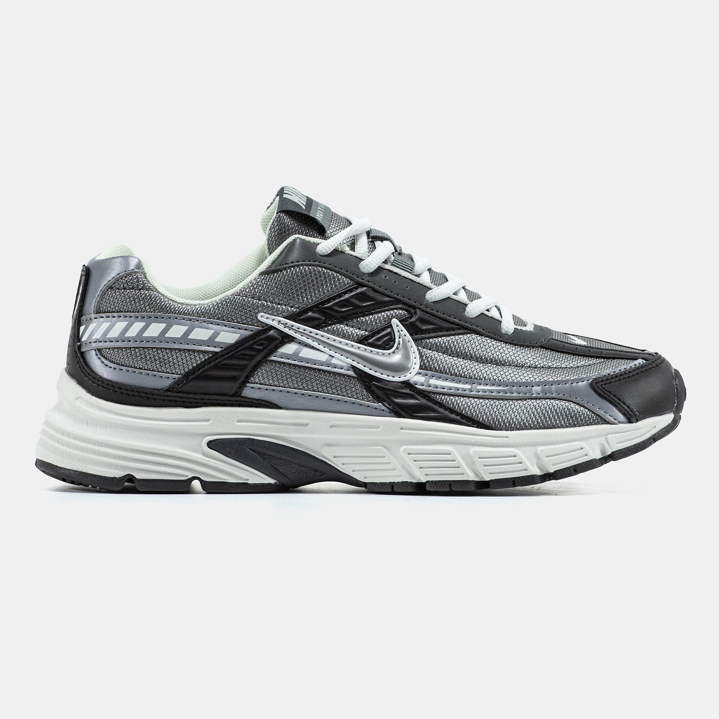 Nike Initiator
