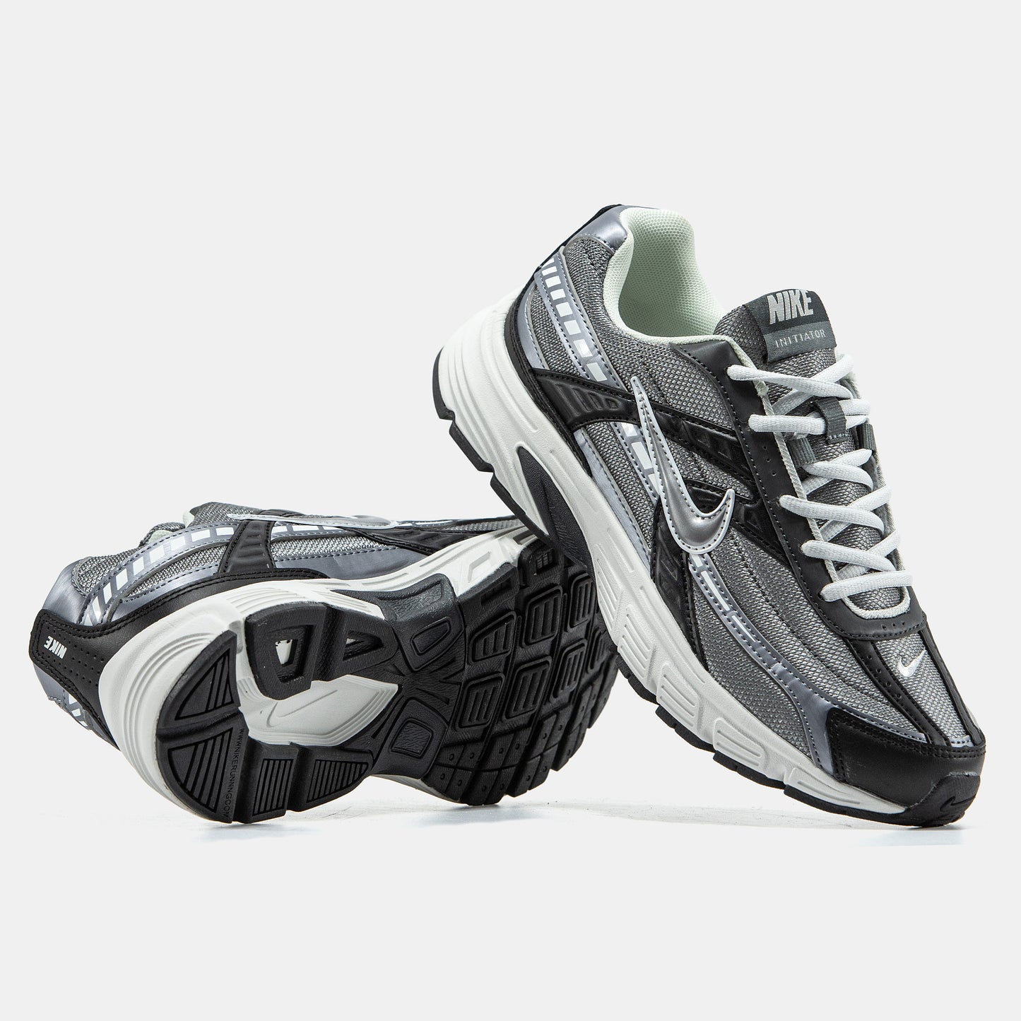 Nike Initiator
