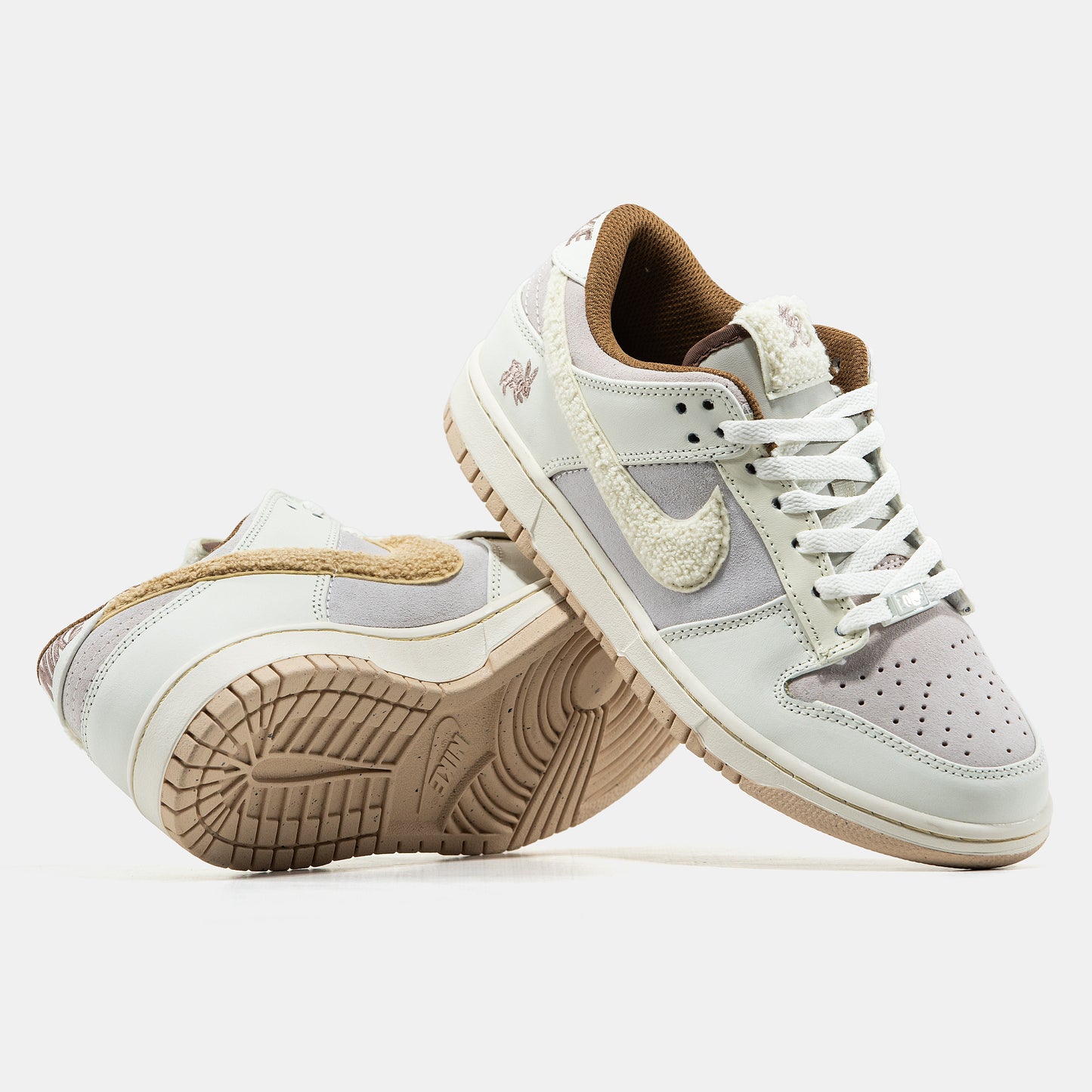 Nike SB Dunk Year of the Rabbit