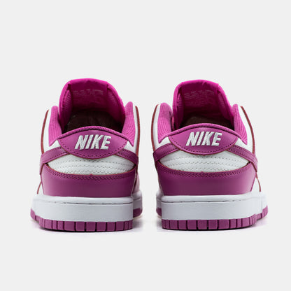 Nike SB Dunk Low