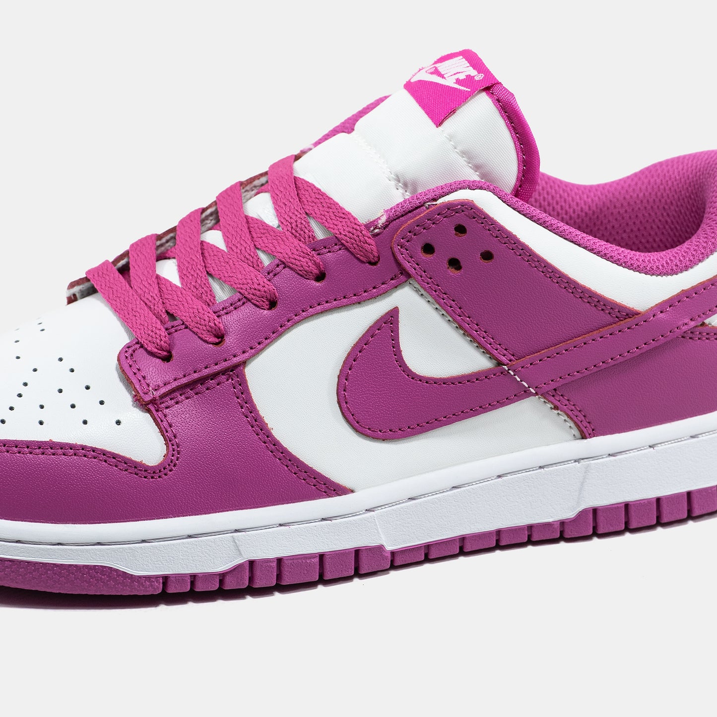 Nike SB Dunk Low