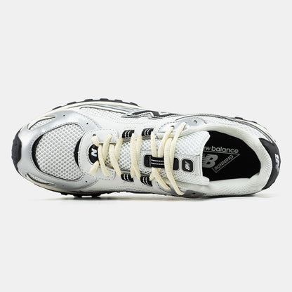New Balance 204 L