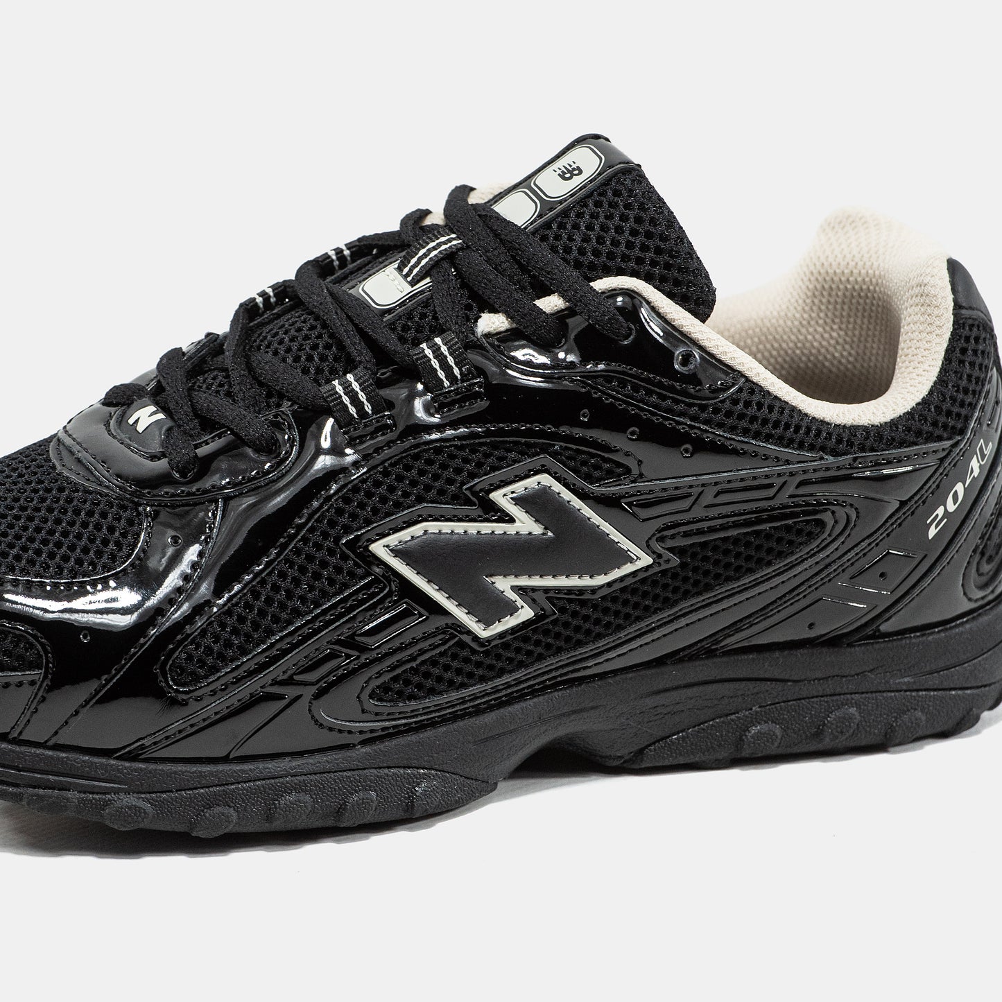 New Balance 204 L