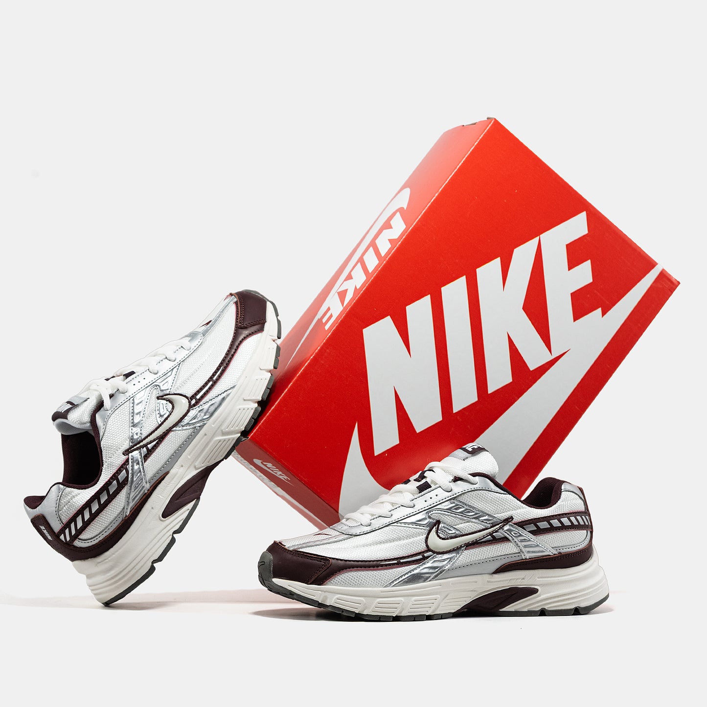 Nike Initiator