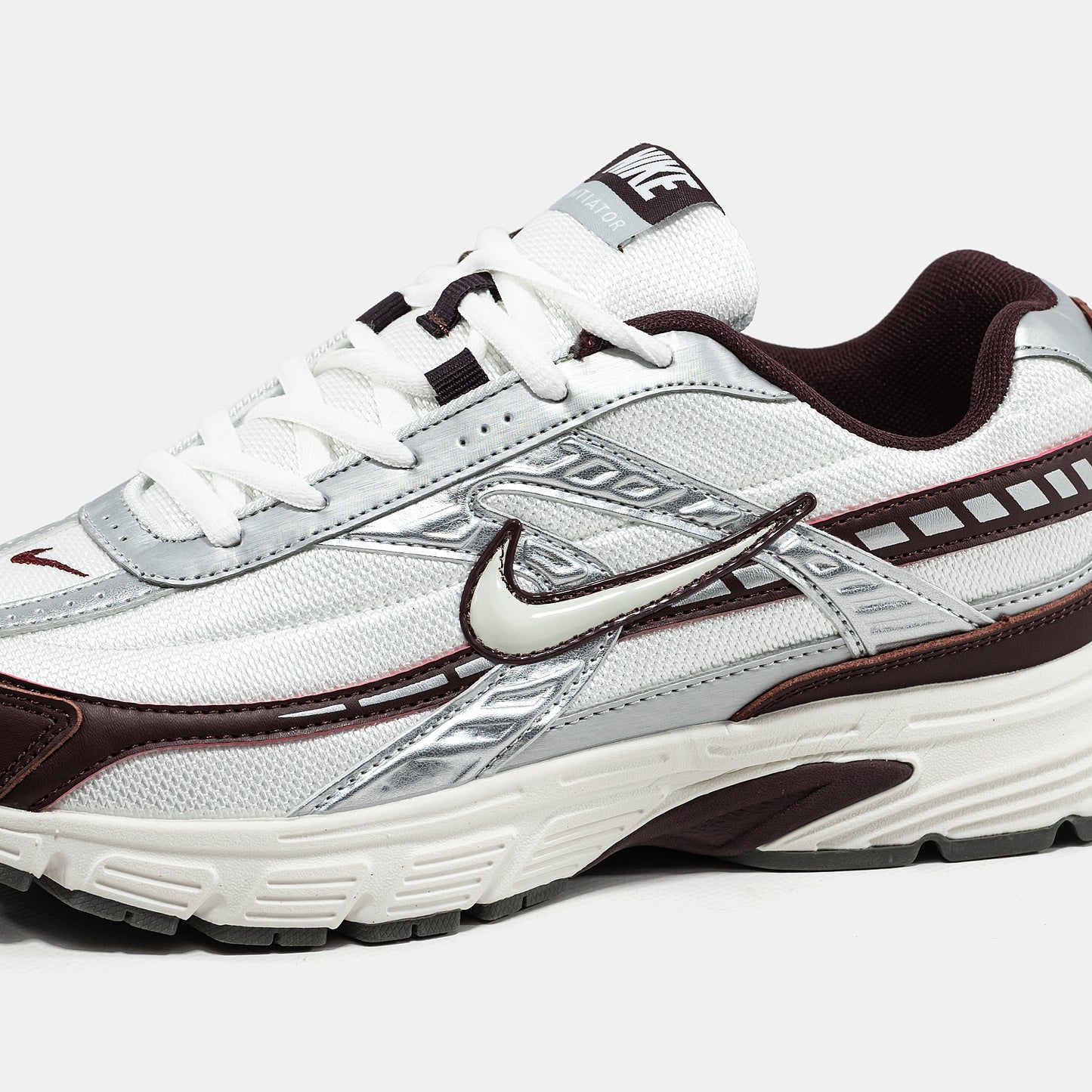 Nike Initiator