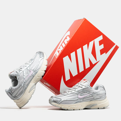 Nike Initiator
