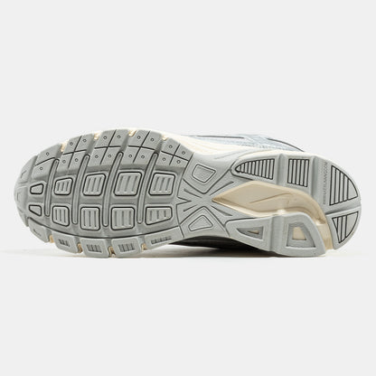 Nike Initiator