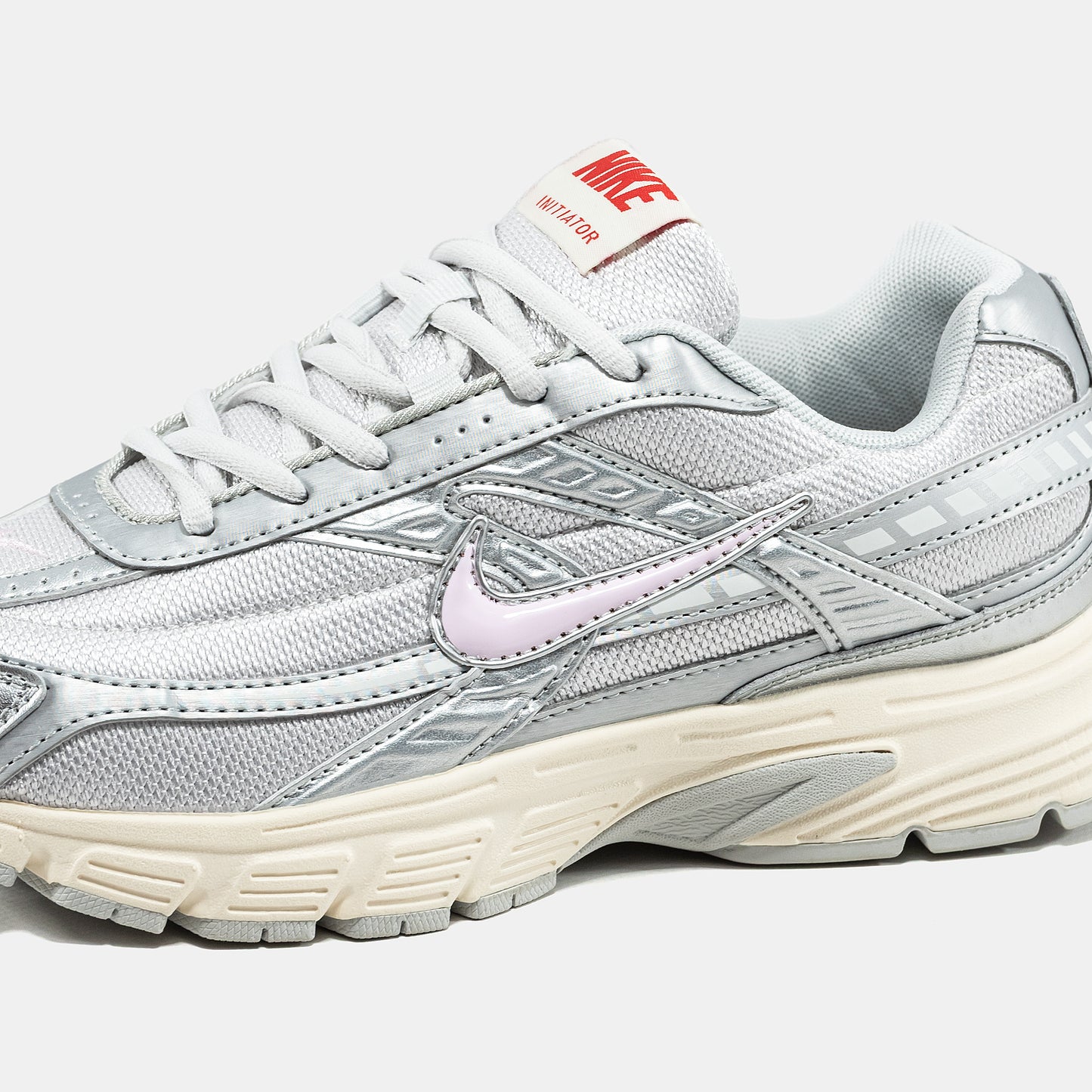 Nike Initiator