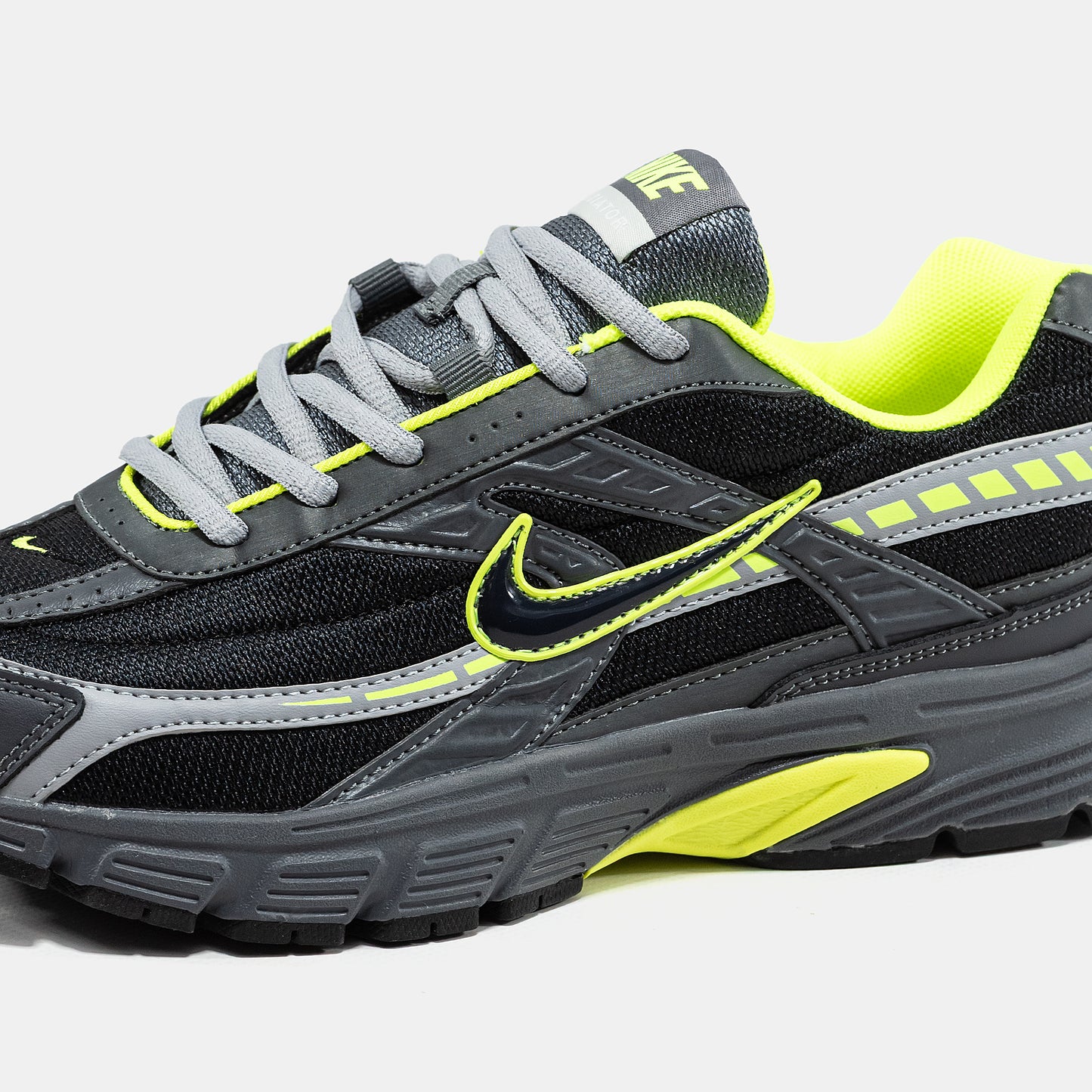 Nike Initiator