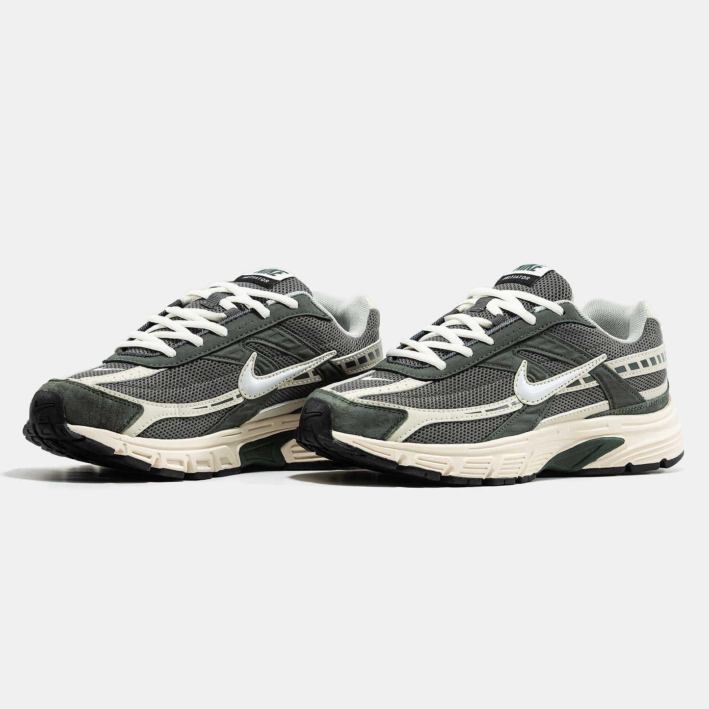 Nike Initiator