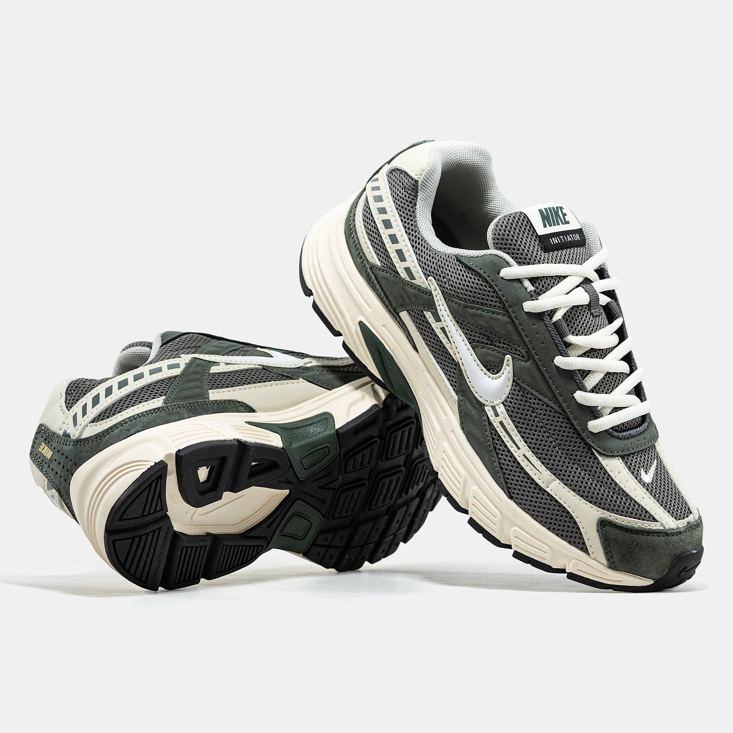 Nike Initiator